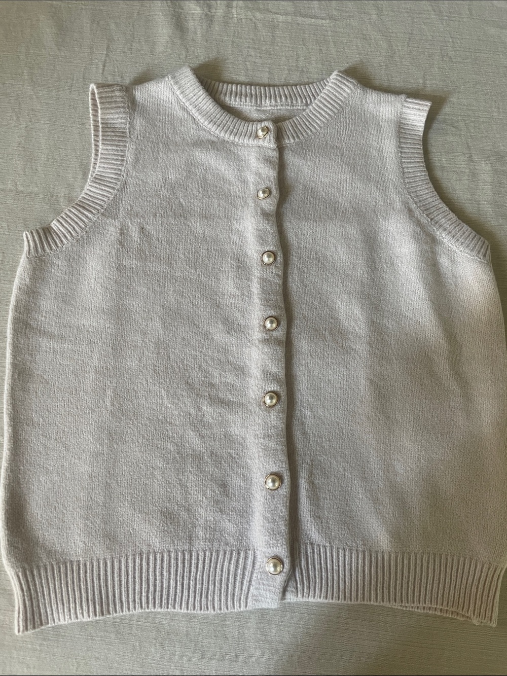 SHEIN Cream Pearl-Button Knit Vest